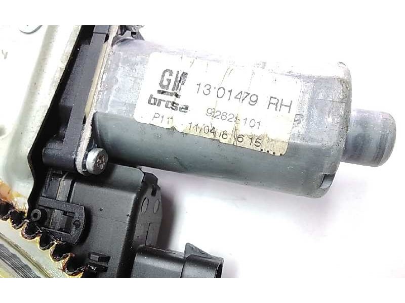 Recambio de elevalunas delantero derecho para opel astra gtc 1.7 16v cdti referencia OEM IAM 982825101  