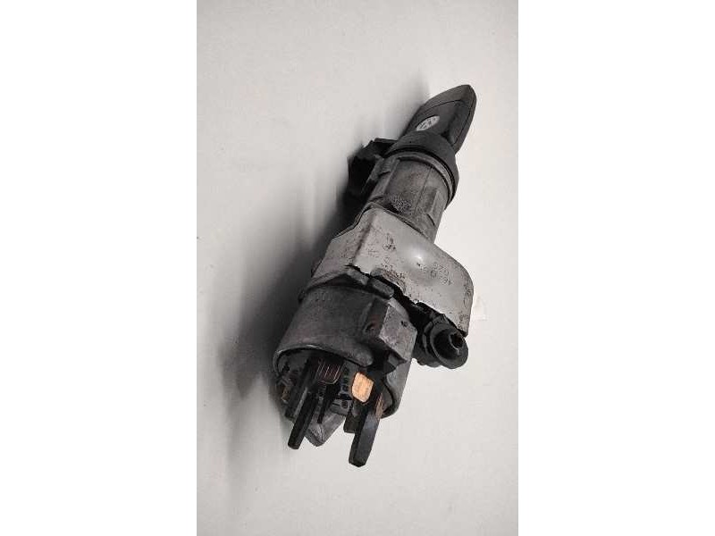 Recambio de conmutador de arranque para volkswagen polo (9n3) edition referencia OEM IAM 4B0905851  