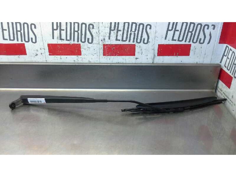 Recambio de brazo limpia delantero derecho para citroen c3 1.4 hdi sx plus referencia OEM IAM 6429V0  