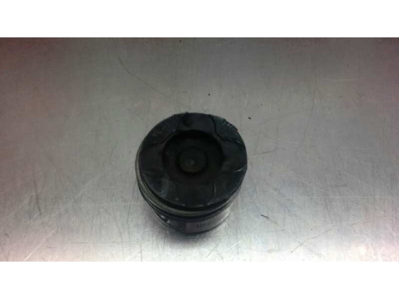 Recambio de piston para citroen xsara picasso 1.6 hdi 90 lx plus referencia OEM IAM   