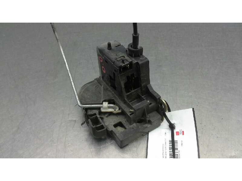 Recambio de cerradura puerta delantera derecha para renault megane i classic (la0) 1.9 dti diesel cat referencia OEM IAM   