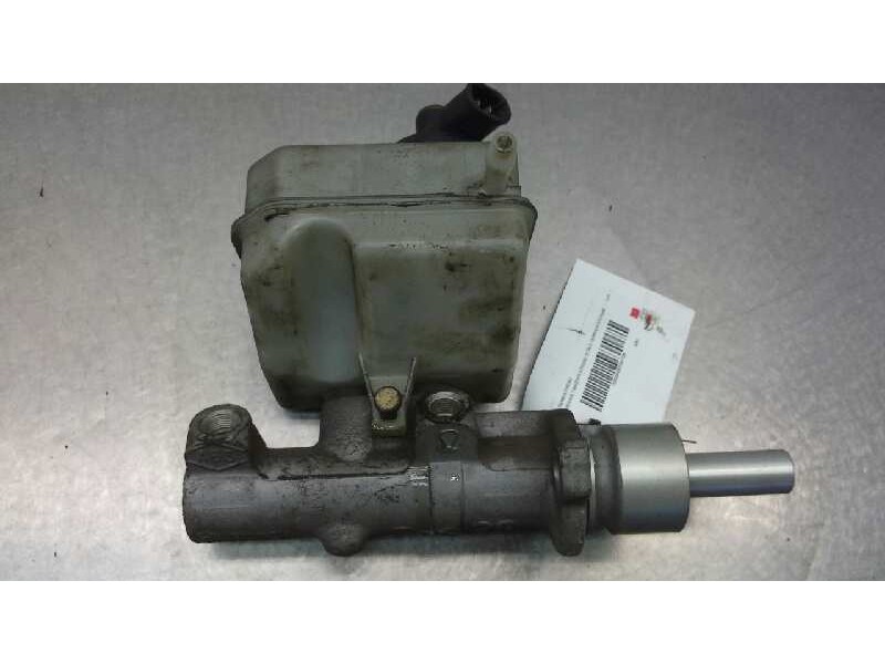 Recambio de bomba freno para renault master ii phase 2 caja cerrada 2.5 diesel referencia OEM IAM   