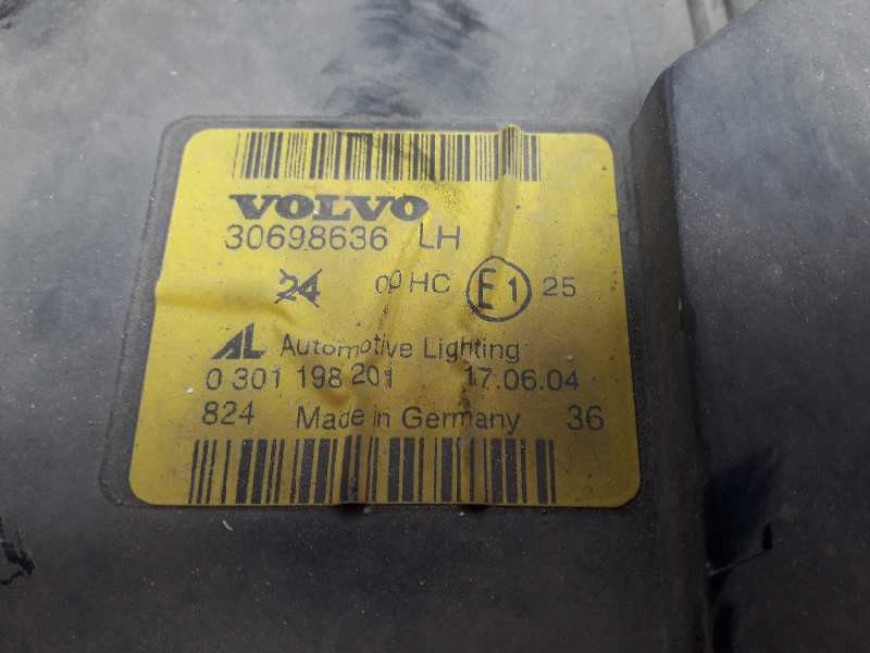 Recambio de faro izquierdo para volvo s40 berlina 2.0 t referencia OEM IAM 30698636  