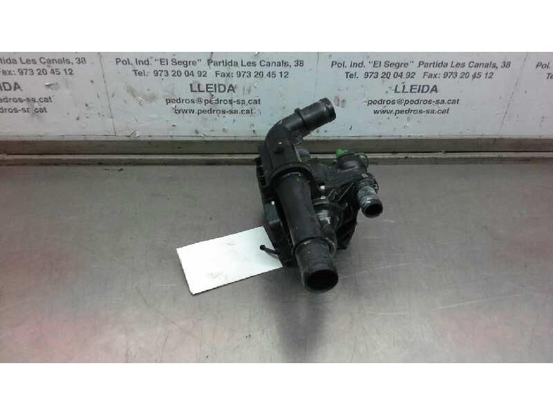 Recambio de caja termostato para citroen xsara picasso 1.6 hdi 90 lx plus referencia OEM IAM 9670253780  