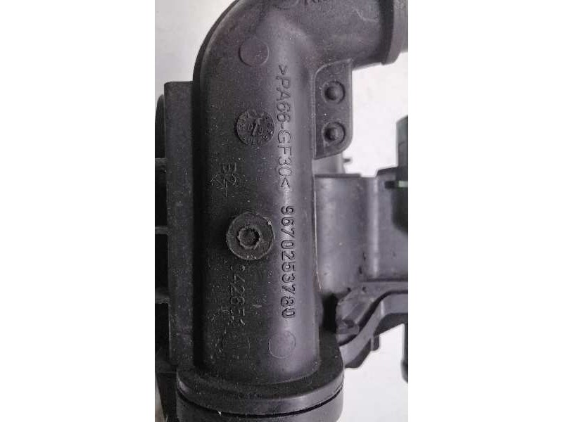 Recambio de caja termostato para citroen xsara picasso 1.6 hdi 90 lx plus referencia OEM IAM 9670253780  