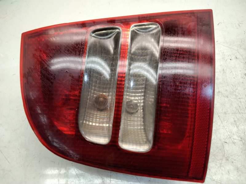 Recambio de piloto trasero izquierdo para skoda octavia berlina (1u2) 1.9 tdi slx referencia OEM IAM 1U6945111A 1U6945095 