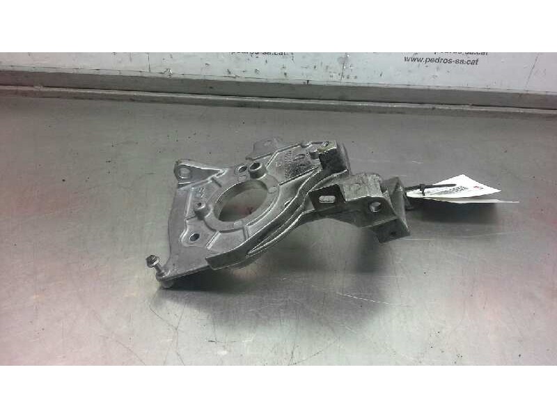 Recambio de soporte bomba inyeccion para citroen xsara picasso 1.6 hdi 90 lx plus referencia OEM IAM 9554959880  