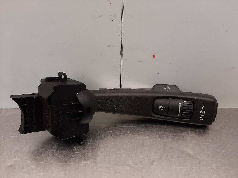 Recambio de mando limpia para volvo s40 berlina 2.0 t referencia OEM IAM 30864253  