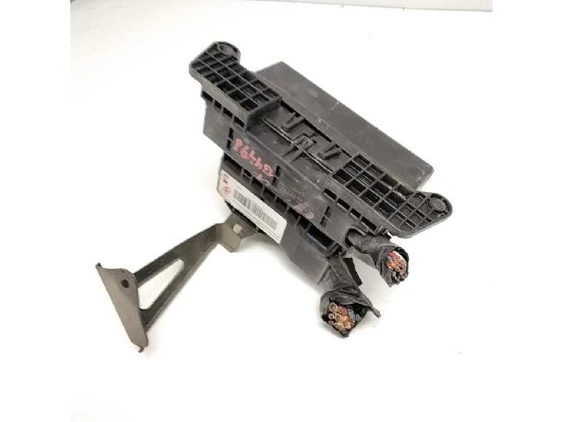 Recambio de caja fusibles para nissan terrano/terrano.ii (r20) 2.7 turbodiesel referencia OEM IAM 71543024  