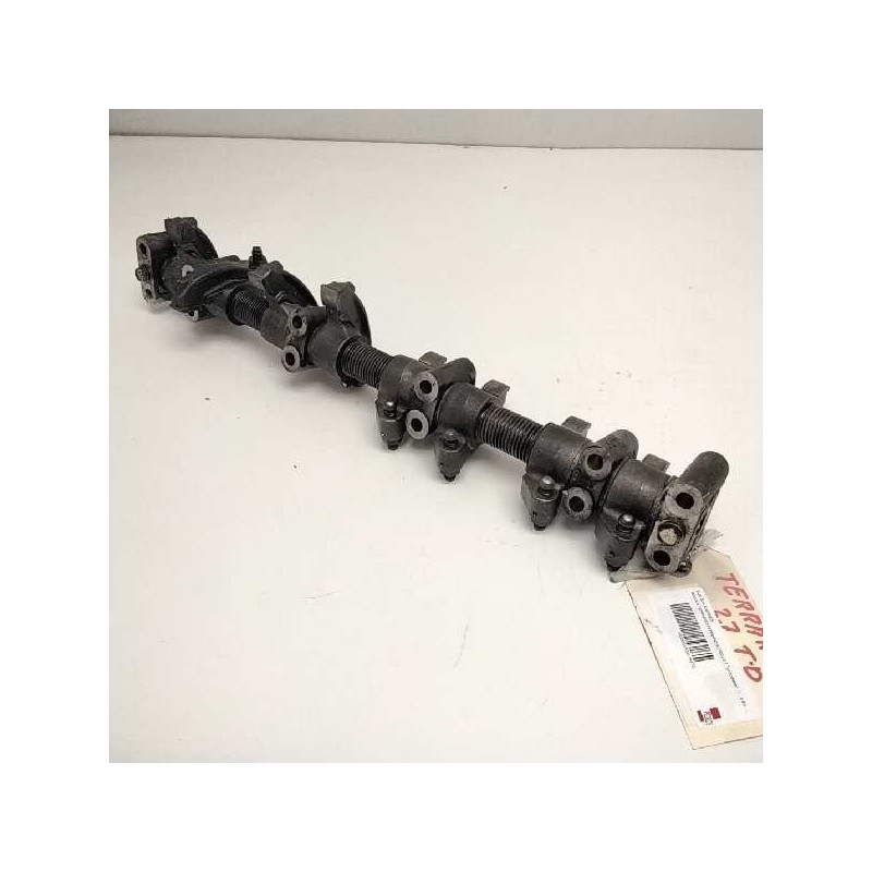 Recambio de eje balancines para nissan terrano/terrano.ii (r20) 2.7 turbodiesel referencia OEM IAM   111119