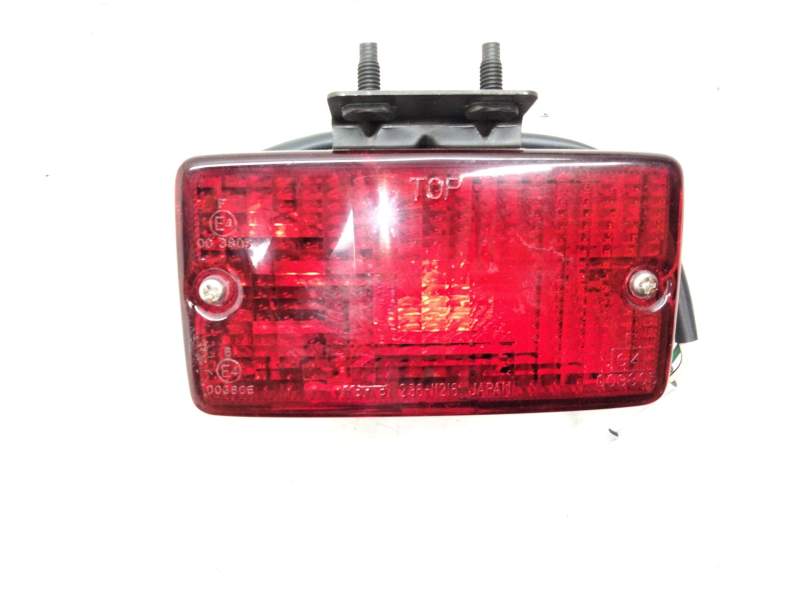 Recambio de piloto trasero derecho paragolpes para volkswagen taro 2.2 referencia OEM IAM J8121089107  