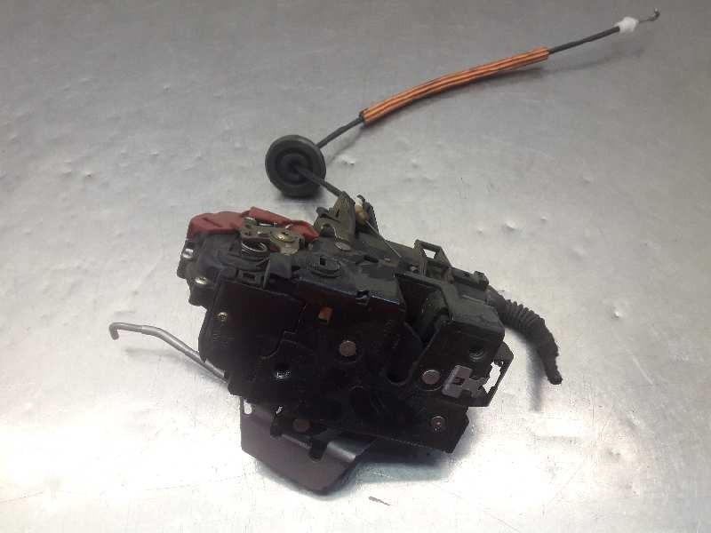 Recambio de cerradura puerta trasera izquierda para audi a4 berlina (8e) 2.0 referencia OEM IAM 8E0839015C  