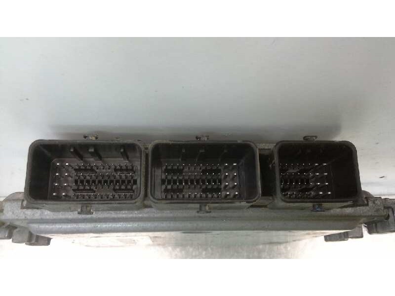 Recambio de centralita motor uce para renault megane ii berlina 5p 1.5 dci diesel referencia OEM IAM 8200565863 216 