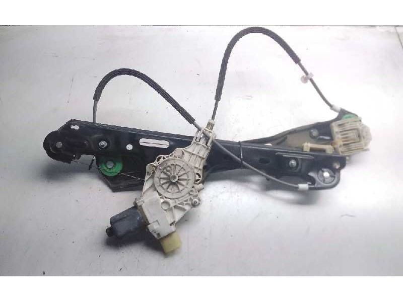 Recambio de elevalunas delantero izquierdo para bmw serie 1 berlina (e81/e87) 118d referencia OEM IAM 996624101  