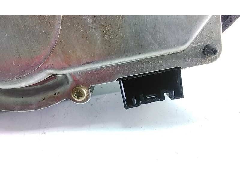 Recambio de motor limpia trasero para bmw serie 1 berlina (e81/e87) 118d referencia OEM IAM 692195905  