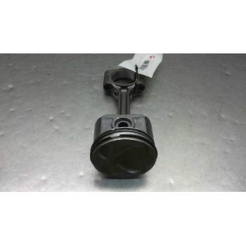 Recambio de piston para nissan juke (f15) 1.6 16v referencia OEM IAM   