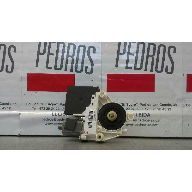 Recambio de motor elevalunas delantero derecho para audi a3 sportback (8p) referencia OEM IAM   