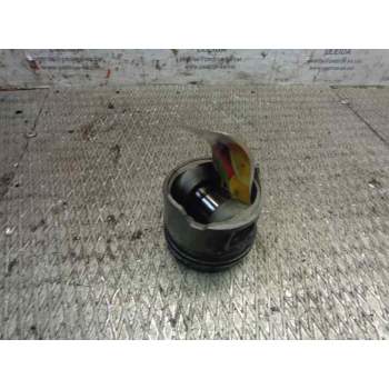 Recambio de piston para nissan primera berlina (p11) 2.0 turbodiesel cat referencia OEM IAM   