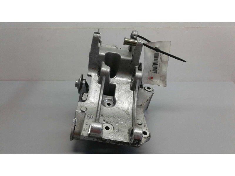 Recambio de soporte alternador para fiat scudo (222) 1.9 td / 2.0 jtd el furg. referencia OEM IAM 9643834880  