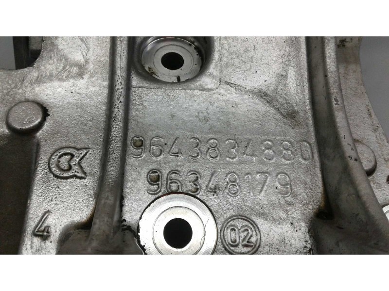 Recambio de soporte alternador para fiat scudo (222) 1.9 td / 2.0 jtd el furg. referencia OEM IAM 9643834880  