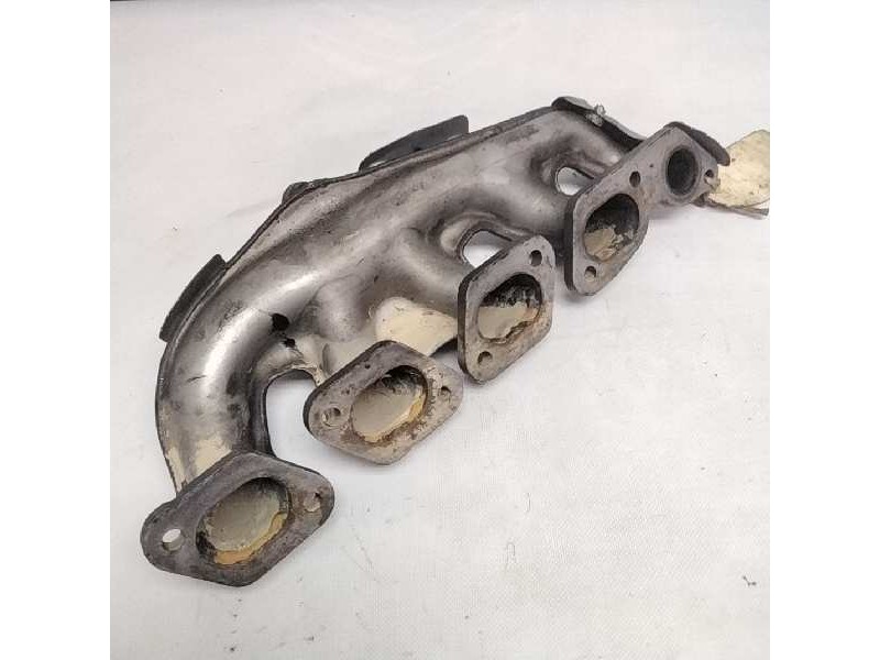 Recambio de colector escape para renault master desde ´98 referencia OEM IAM   111746