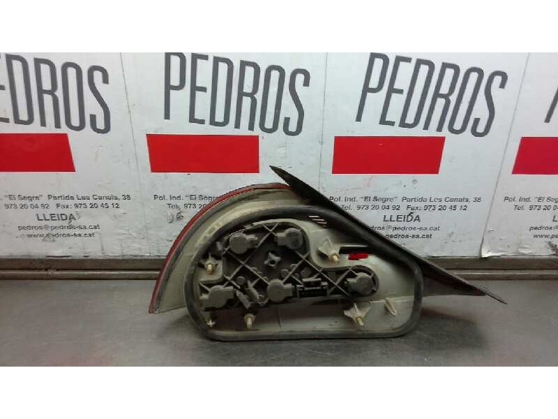 Recambio de piloto trasero derecho para lancia lancia y 1.2 cat referencia OEM IAM   111961