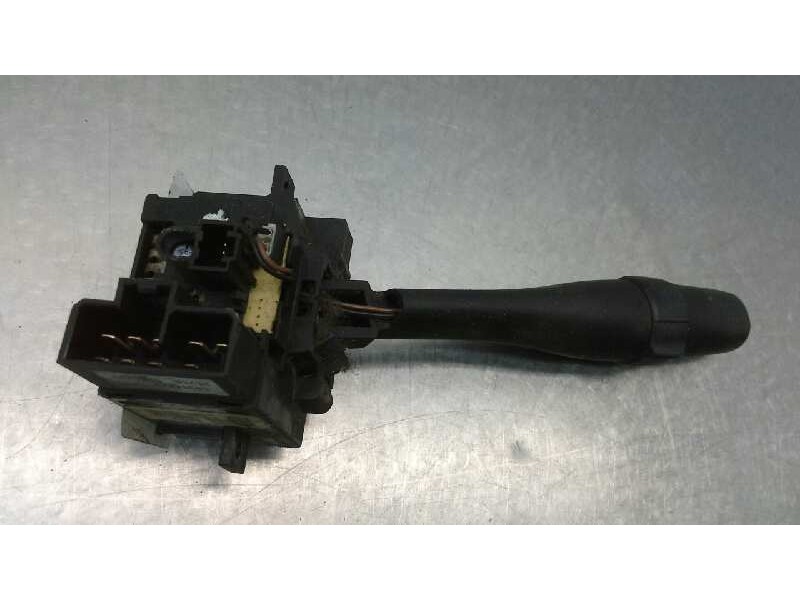 Recambio de mando limpia para nissan micra (k11) básico referencia OEM IAM 252606F801  
