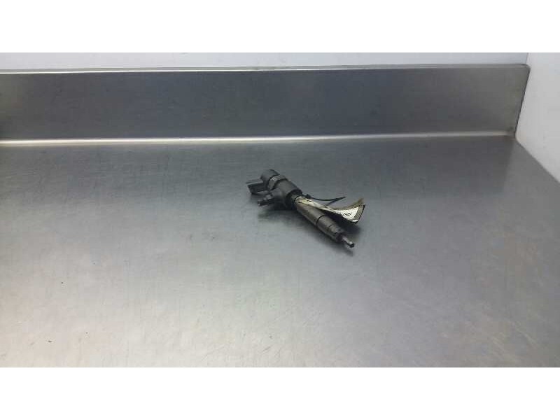 Recambio de inyector para fiat stilo (192) 1.9 jtd cat referencia OEM IAM 04455110119  
