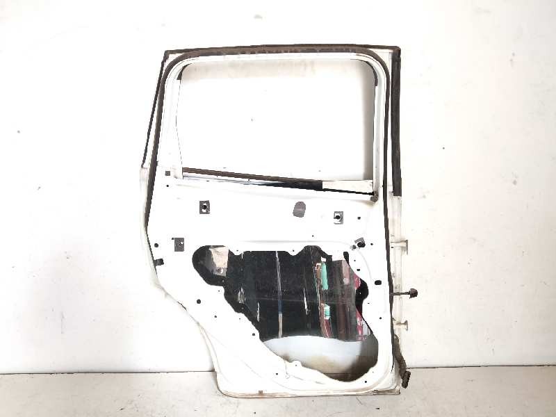 Recambio de puerta trasera izquierda para ford kuga (cbv) titanium 4x2 referencia OEM IAM   