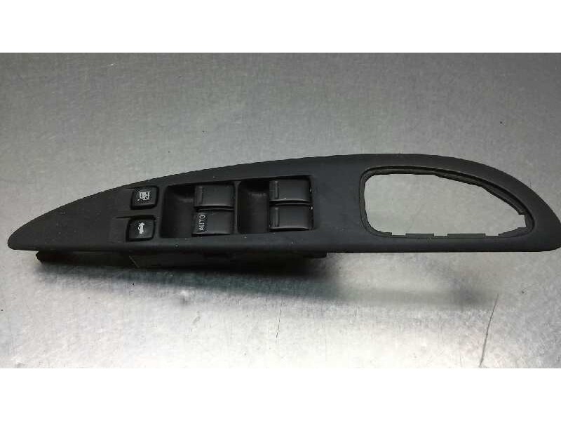 Recambio de mando elevalunas delantero izquierdo para nissan primera berlina (p12) acenta referencia OEM IAM 25401AV640  