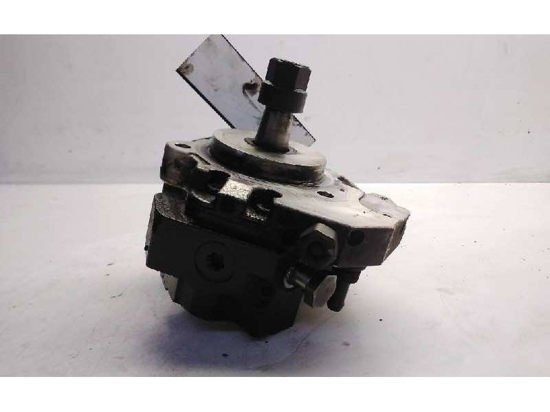 Recambio de bomba inyeccion para bmw serie 1 berlina (e81/e87) 2.0 16v diesel cat referencia OEM IAM 7788670 CASCO 