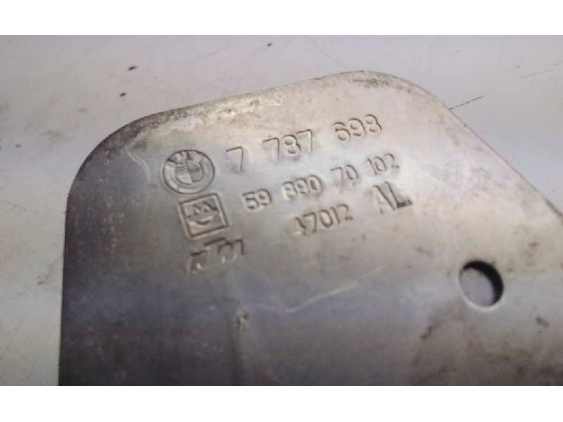 Recambio de enfriador aceite motor para bmw serie 1 berlina (e81/e87) 2.0 16v diesel cat referencia OEM IAM 7787698 CASCO 