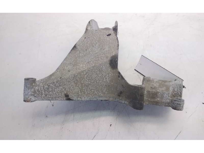 Recambio de soporte motor izquierdo inferior para bmw serie 1 berlina (e81/e87) 2.0 16v diesel cat referencia OEM IAM 6753225 CA