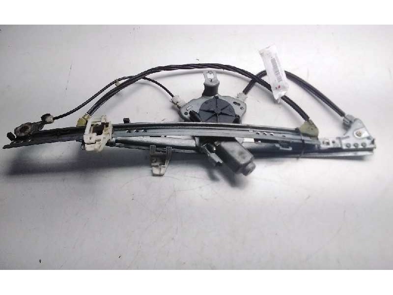 Recambio de elevalunas delantero derecho para citroen xsara berlina 1.4 hdi satisfaction referencia OEM IAM 400679T3  