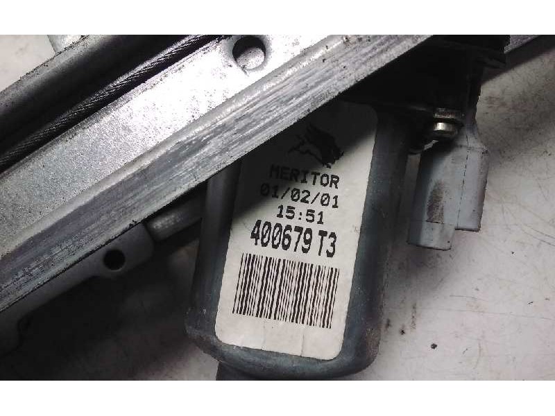 Recambio de elevalunas delantero derecho para citroen xsara berlina 1.4 hdi satisfaction referencia OEM IAM 400679T3  