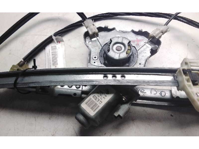 Recambio de elevalunas delantero derecho para citroen xsara berlina 1.4 hdi satisfaction referencia OEM IAM 400679T3  