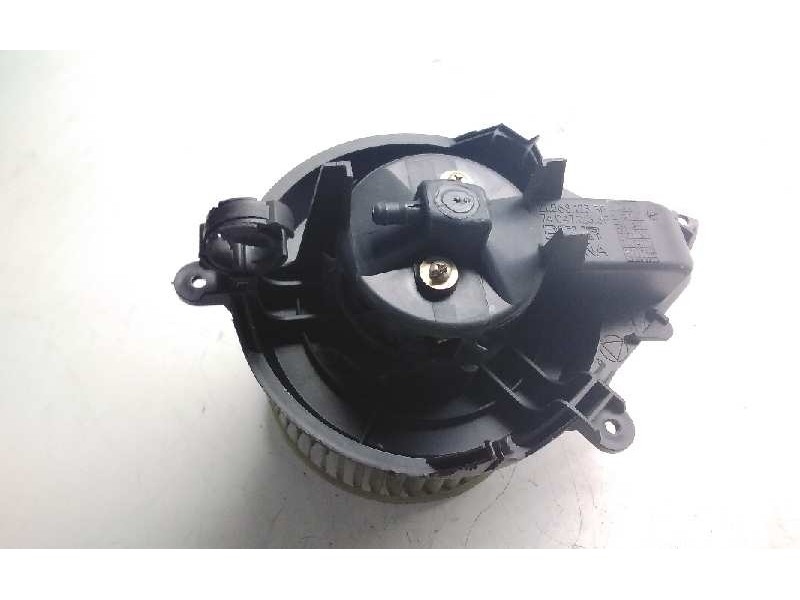 Recambio de motor calefaccion para citroen xsara berlina 1.4 hdi satisfaction referencia OEM IAM 210681233F  