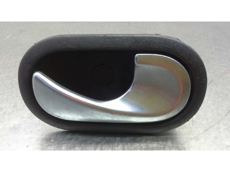Recambio de maneta interior delantera izquierda para renault scenic ii 1.9 dci diesel referencia OEM IAM   