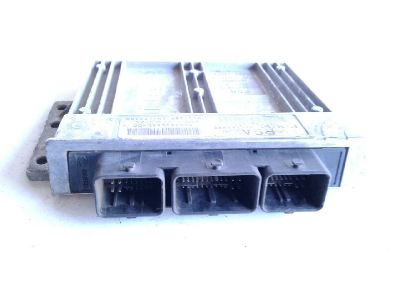 Recambio de centralita motor uce para peugeot 206 berlina 1.4 referencia OEM IAM 9644625680 9644235680 21647072-1