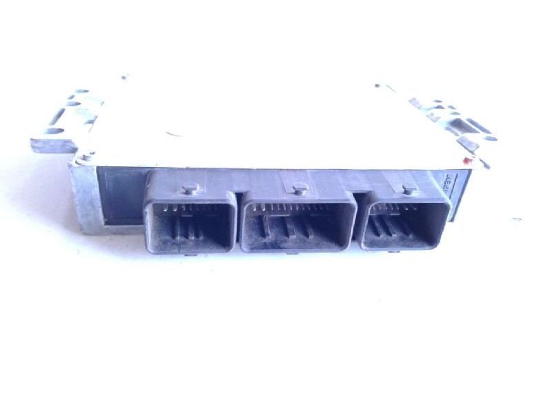 Recambio de centralita motor uce para peugeot 206 berlina 1.4 referencia OEM IAM 9644625680 9644235680 21647072-1