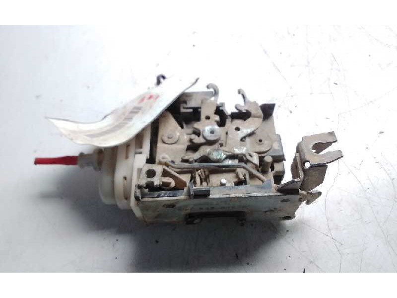 Recambio de cerradura puerta delantera izquierda para audi a8 (d2) 3.7 quattro referencia OEM IAM 8D1837015F  