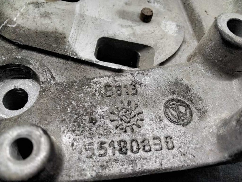 Recambio de soporte alternador para fiat stilo (192) 1.9 jtd cat referencia OEM IAM 55180836  