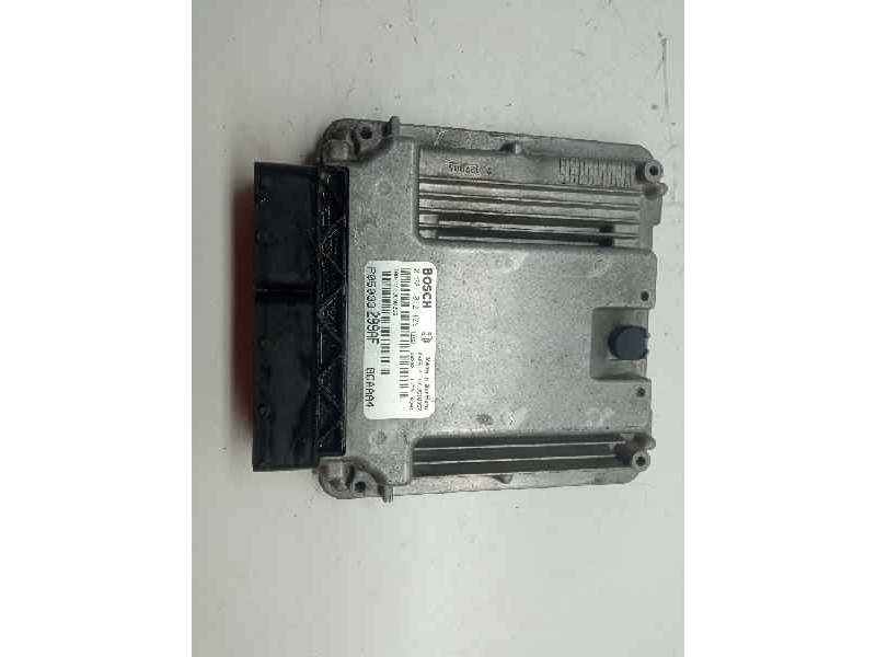 Recambio de centralita motor uce para dodge caliber sxt referencia OEM IAM 0281012129 P05033299AF BOSCH