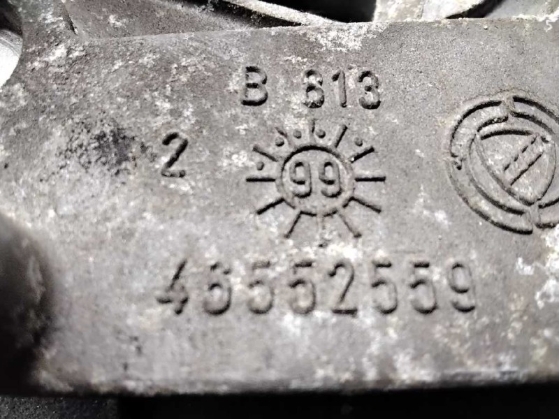 Recambio de soporte alternador para fiat punto berlina (188) 1.9 jtd cat referencia OEM IAM 46552559  