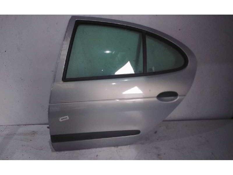 Recambio de puerta trasera izquierda para renault megane i classic (la0) 1.9 dti alize referencia OEM IAM 7751471875  