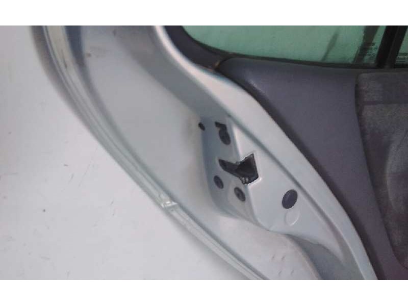 Recambio de puerta trasera izquierda para renault megane i classic (la0) 1.9 dti alize referencia OEM IAM 7751471875  