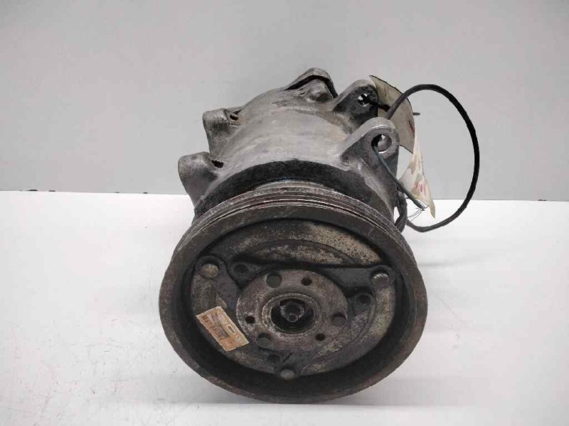 Recambio de compresor aire acondicionado para nissan sunny berlina (n13) slx referencia OEM IAM 9C601472 253156 