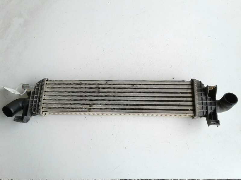 Recambio de intercooler para volvo v50 familiar 2.0 d kinetic referencia OEM IAM 31280122  