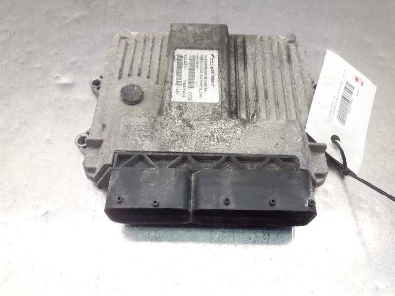 Recambio de centralita motor uce para fiat punto berlina (188) 1.3 16v multijet feel referencia OEM IAM 55195817  