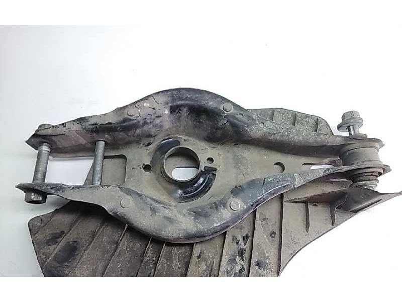 Recambio de brazo suspension inferior trasero derecho para bmw serie 3 lim. (f30) 320d referencia OEM IAM 33326796138  